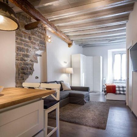 Апартаменти Joivy Chic Studio In Como Centre Екстер'єр фото