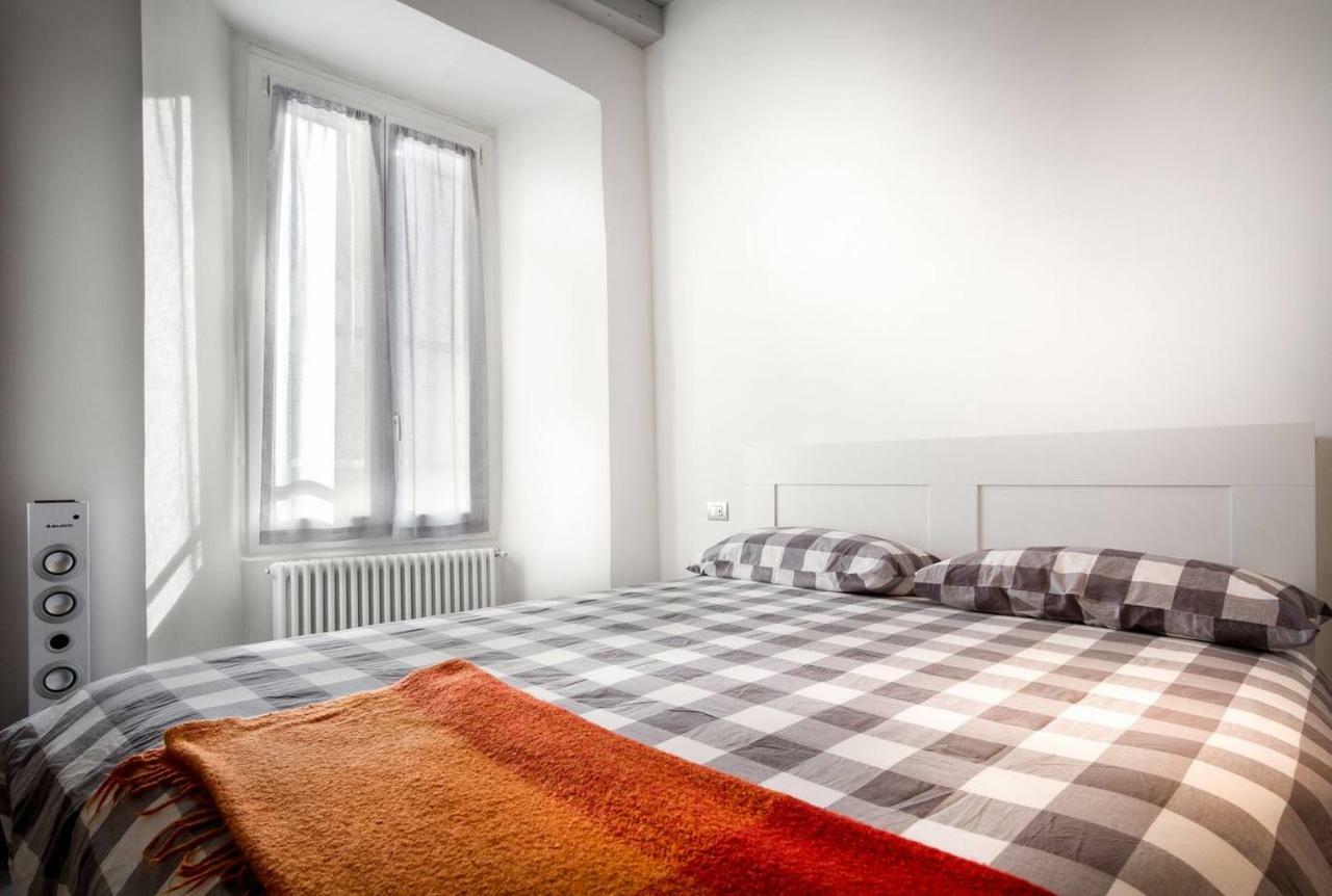Апартаменти Joivy Chic Studio In Como Centre Екстер'єр фото